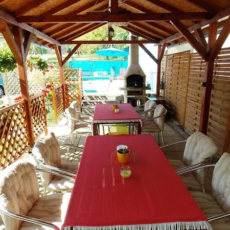 Aida Guest house